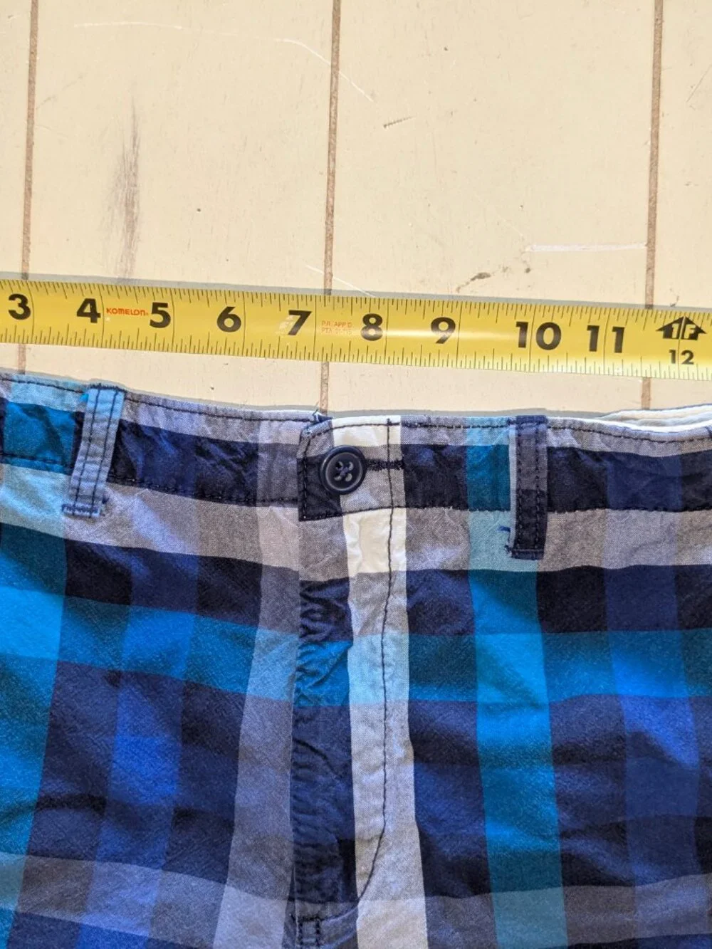 BOYS GAP KIDS BLUE PLAID SHORTS - SIZE 16 HUSKY